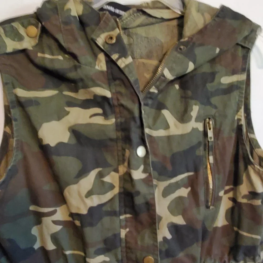 Zenana Outfitters Camouflage Utility Vest with Hood